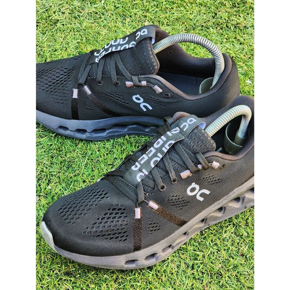 ON CLOUDSURFER - Womens Sneakers - SIZE 8
